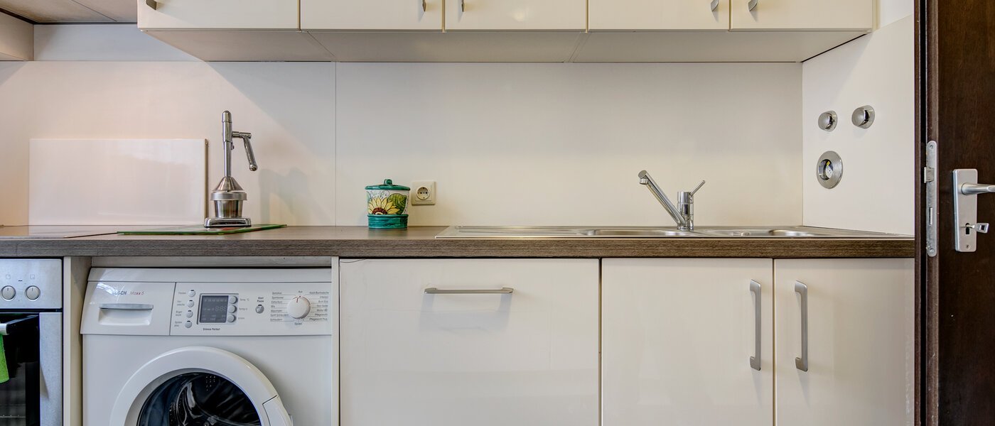 Wohnung München Arabellapark 02 Küche 6561