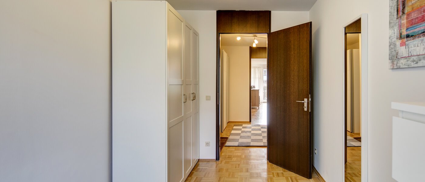 Wohnung München Arabellapark 03 2. Schlafzimmer	 6561