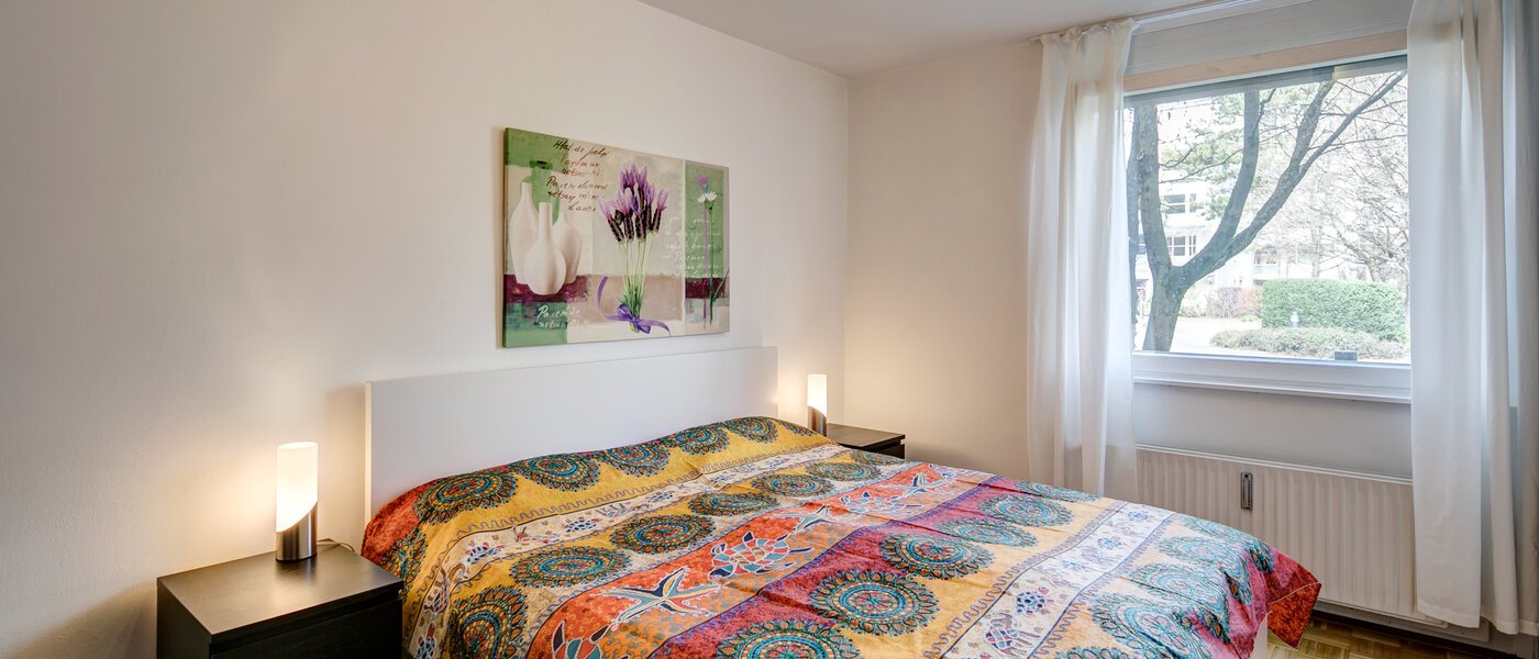 Wohnung München Arabellapark 01 1. Schlafzimmer 6561