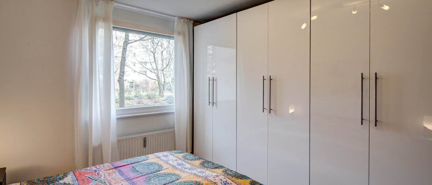 Wohnung München Arabellapark 02 1. Schlafzimmer 6561