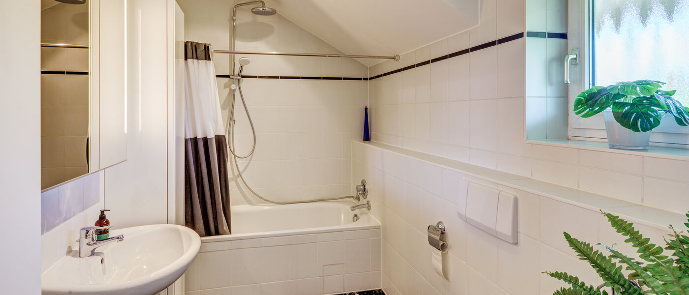 Dachgeschosswohnung München Giesing 01 Badezimmer 6583