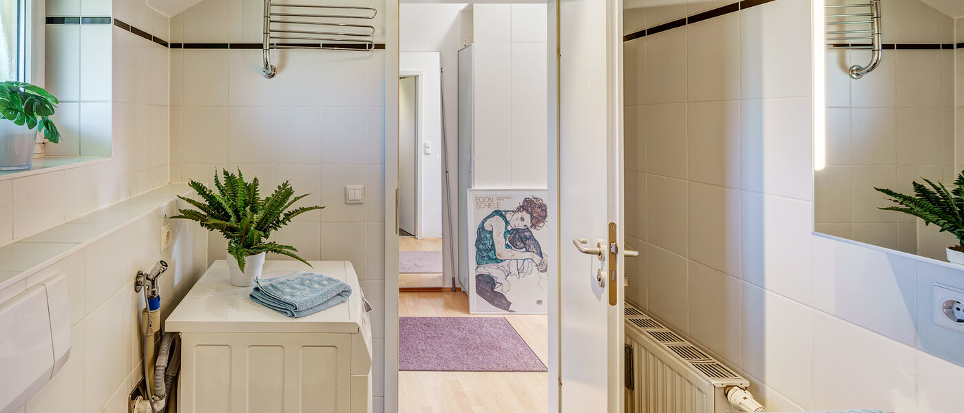 Dachgeschosswohnung München Giesing 03 Badezimmer 6583