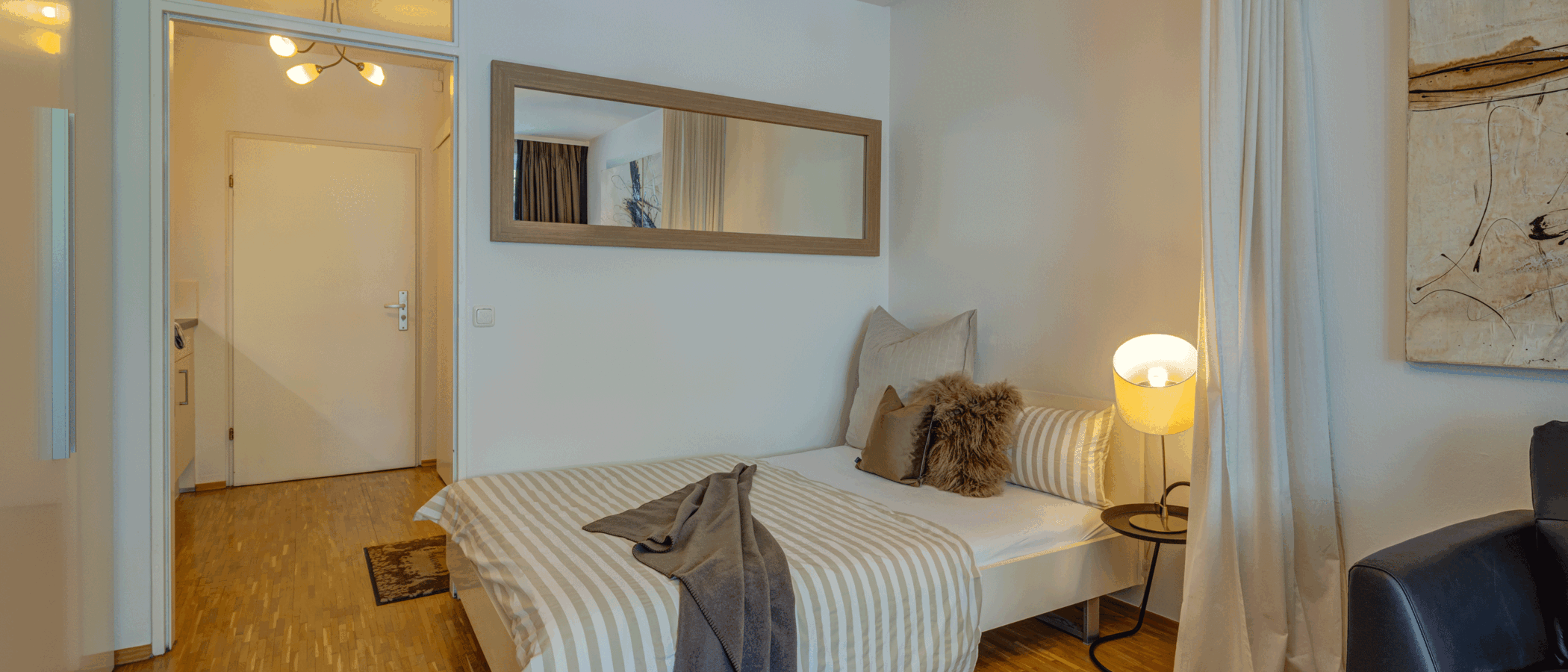 Wohnung München Arabellapark 01 Schlafbereich 6700