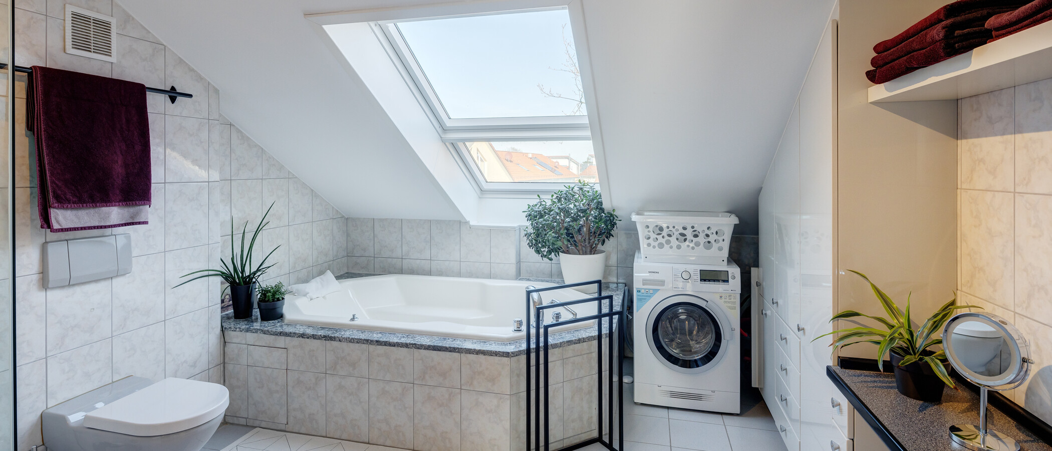 Dachgeschosswohnung Vaterstetten 01 Badezimmer 6726