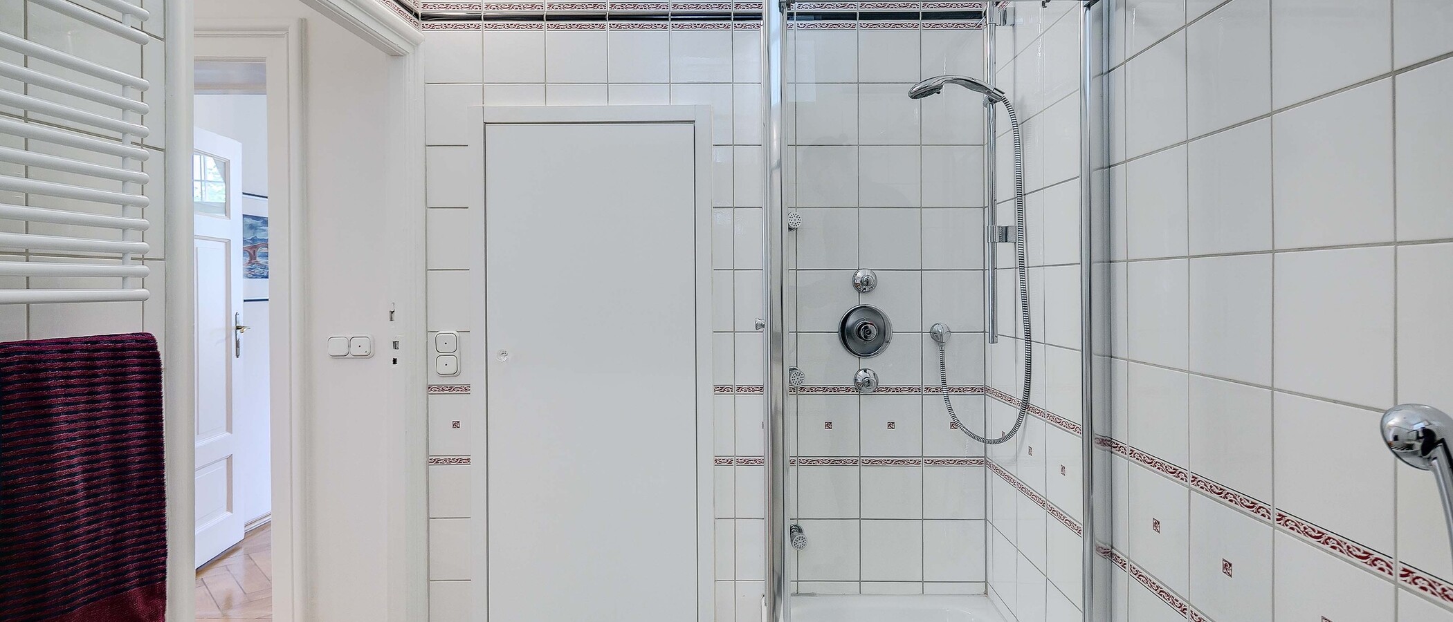 Wohnung München Altbogenhausen 04 Badezimmer 681