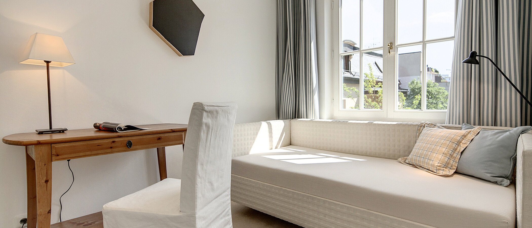 Maisonettewohnung München Schwabing (rechts der Leopoldstraße) 01 Gästezimmer 6884