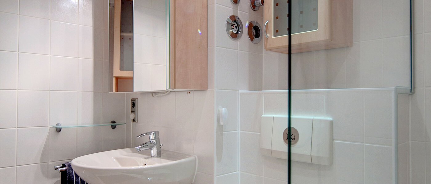 Wohnung Dachau 03 Badezimmer 6898