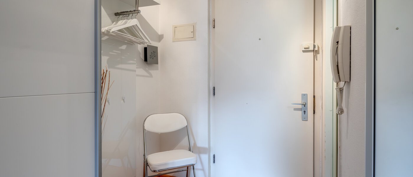 Wohnung München Schwabing 02 Flur/Gang 7050