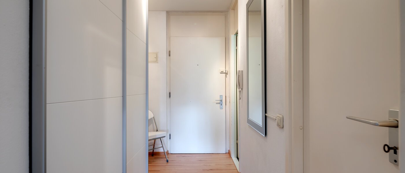 Wohnung München Schwabing 03 Flur/Gang 7050