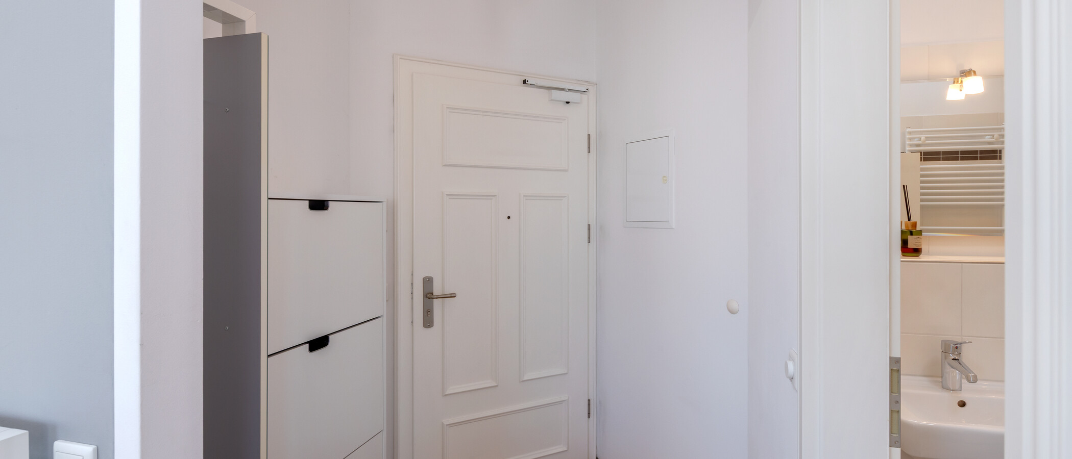 Dachgeschosswohnung München Neuhausen 01 Flur/Gang 7084