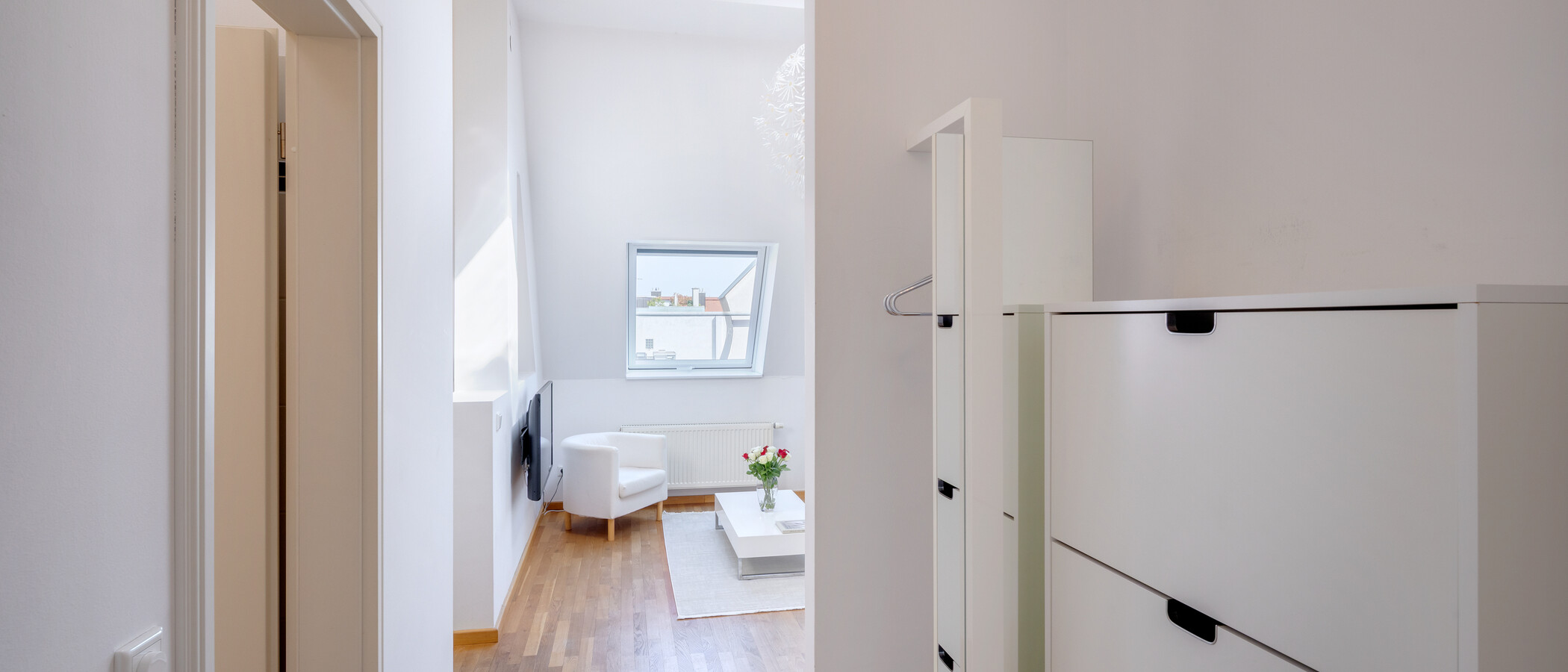 Dachgeschosswohnung München Neuhausen 02 Flur/Gang 7084