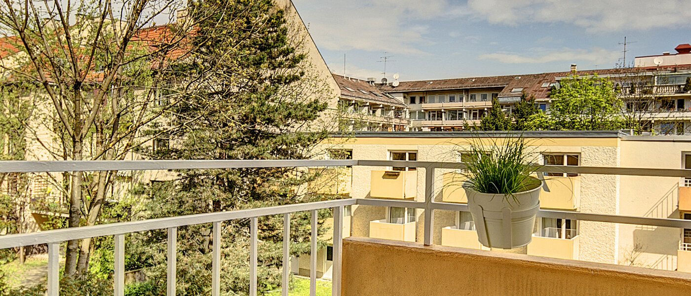 Wohnung München Schwabing-West (rund um den Hohenzollernplatz) 02 Balkon 711