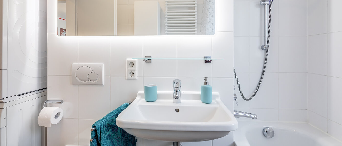 Dachterrassenwohnung München Schwabing-West 02 Badezimmer 7226