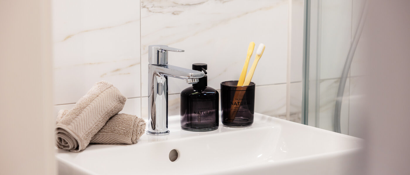 Wohnung München Milbertshofen 02 Badezimmer 7233