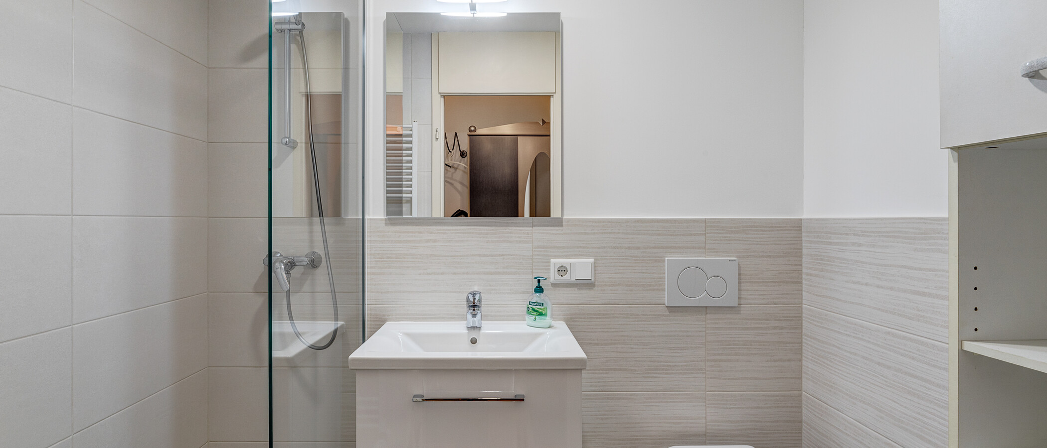 Apartment München Haidhausen 01 Badezimmer 726