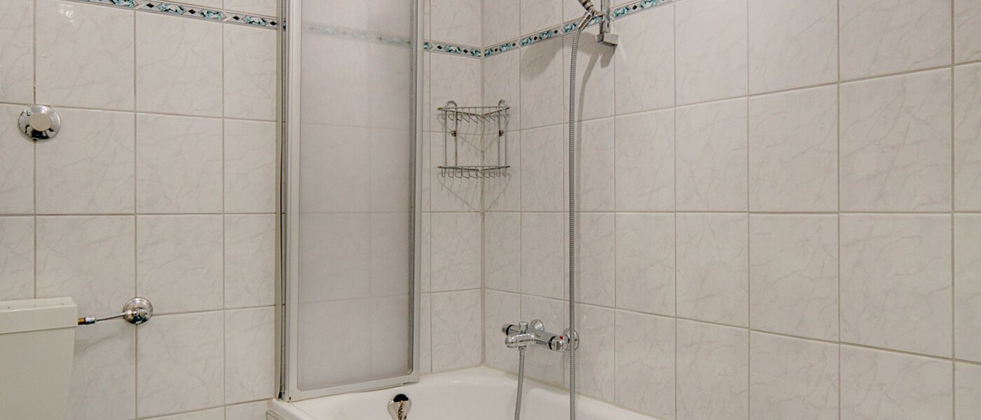 Wohnung Eichenau 03 Badezimmer 7320