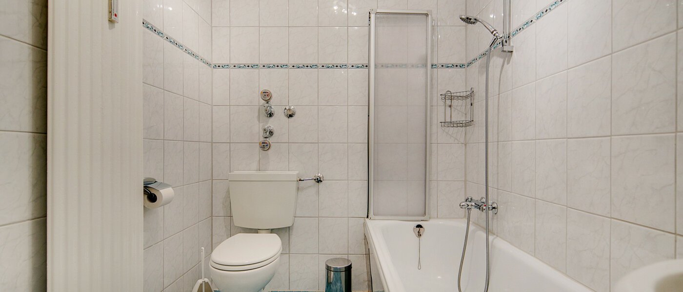 Wohnung Eichenau 04 Badezimmer 7320