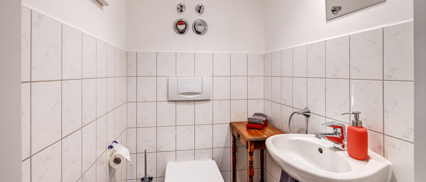 Wohnung München Haidhausen 01 Gäste-WC 7586