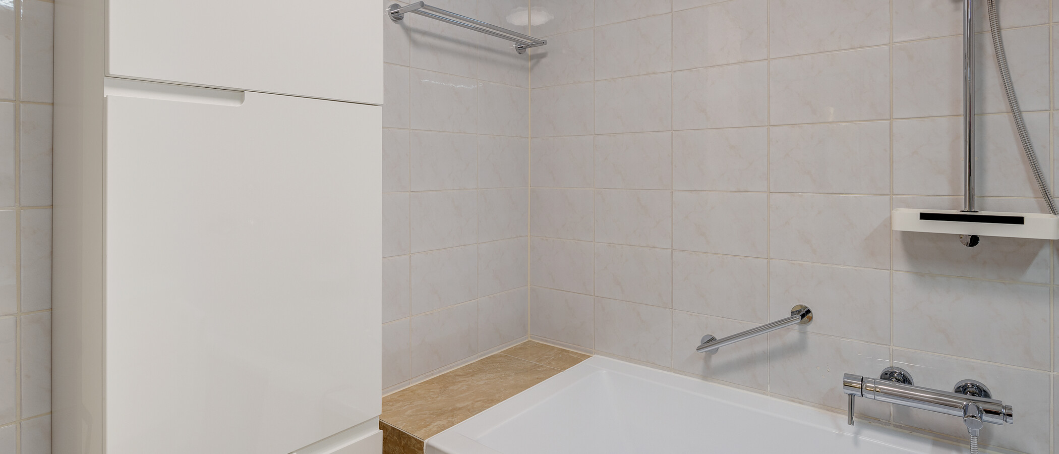 Wohnung München Englschalking 02 Badezimmer 7607