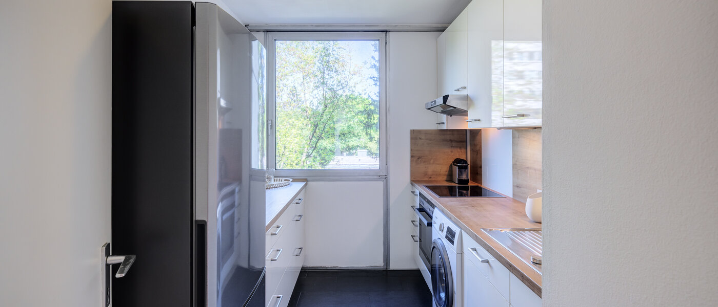 Wohnung München Schwabing-Nord (zw. Leopoldstraße & Englischen Garten) 01 Küche 7670