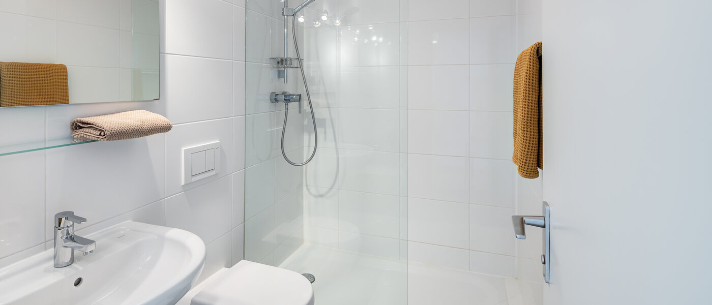 Wohnung München Schwabing-Nord (zw. Leopoldstraße & Englischen Garten) 01 2. Badezimmer 7670