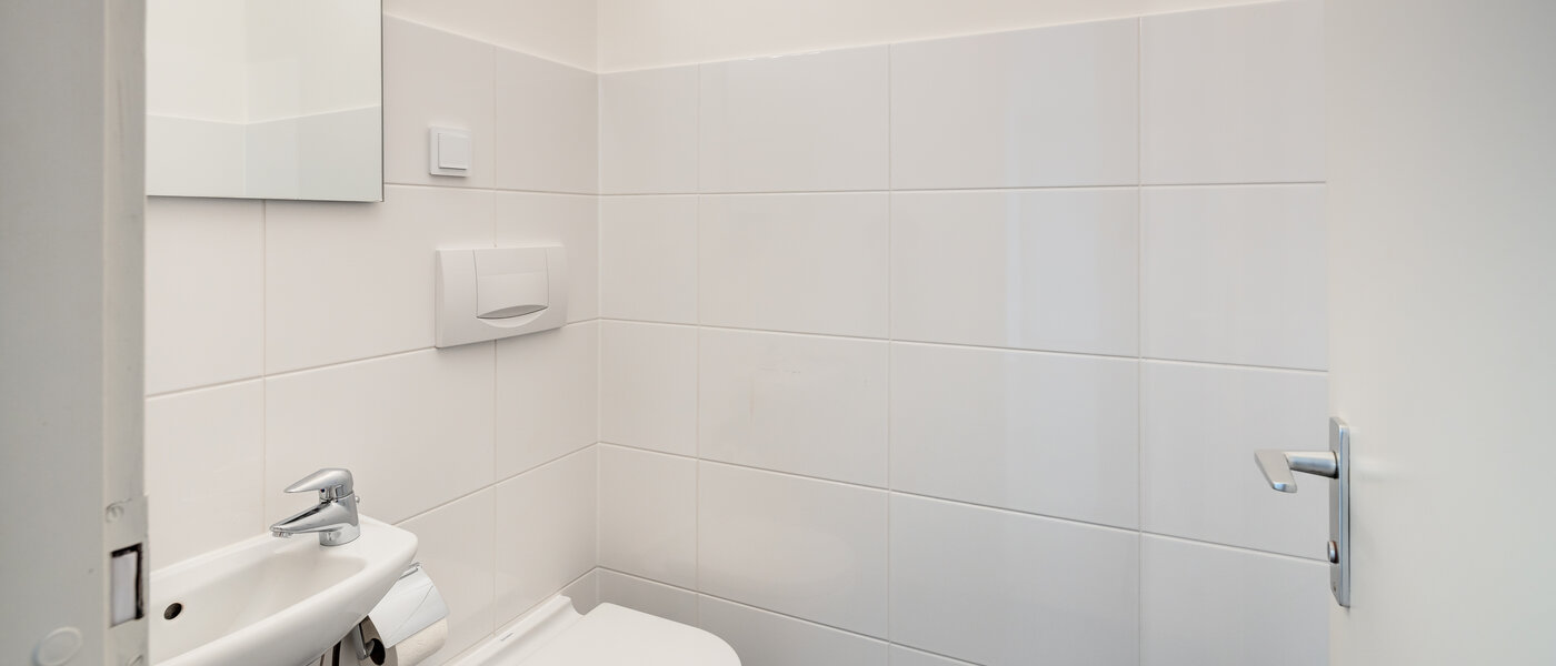 Wohnung München Schwabing-Nord (zw. Leopoldstraße & Englischen Garten) 01 Gäste-WC 7670