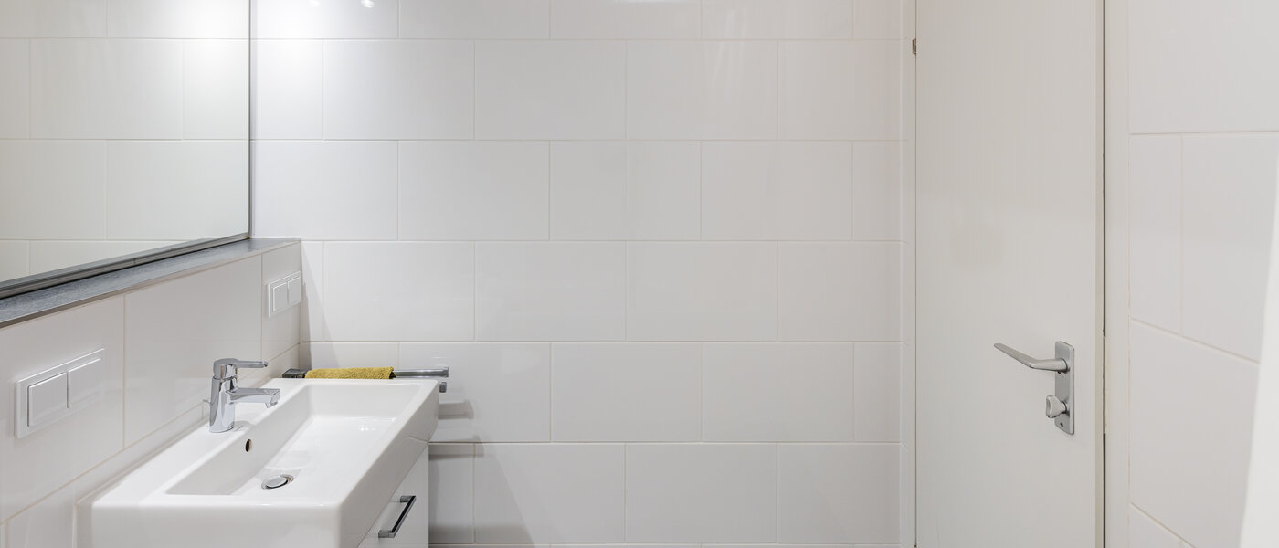 Wohnung München Schwabing-Nord (zw. Leopoldstraße & Englischen Garten) 03 1. Badezimmer 7670