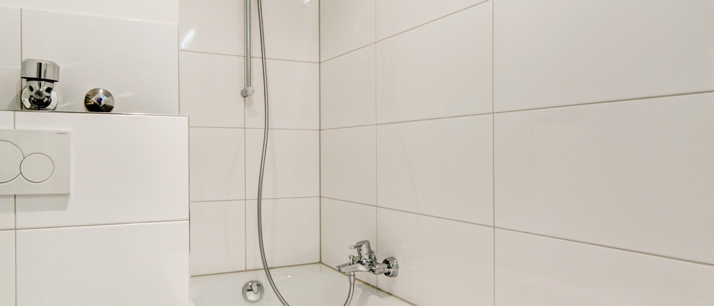 Wohnung München Neuhausen 01 Badezimmer 7677