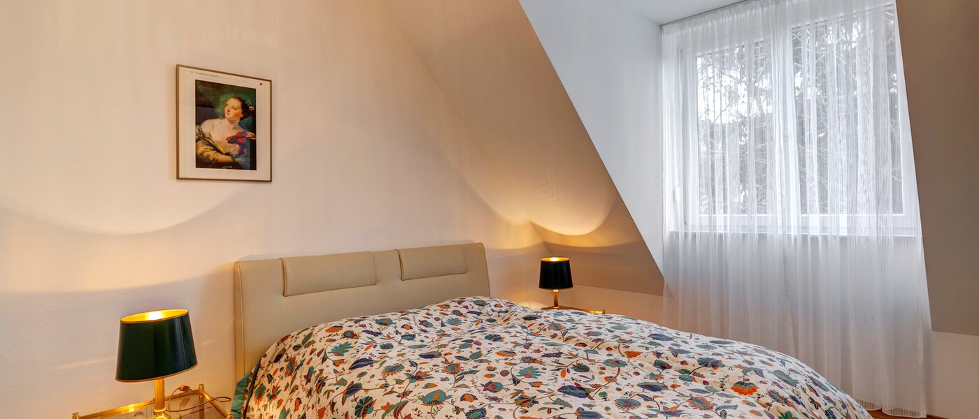 Dachgeschosswohnung München Berg am Laim 01 Schlafzimmer 7696