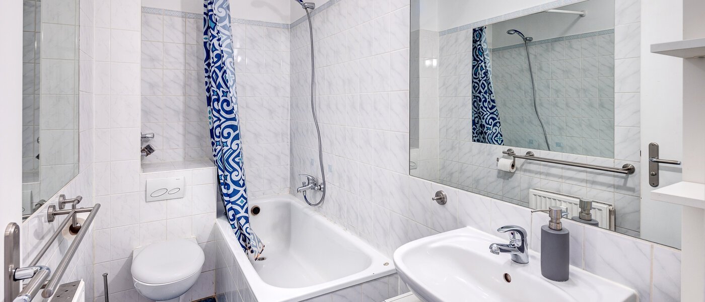 Wohnung München Milbertshofen 01 Badezimmer 7798