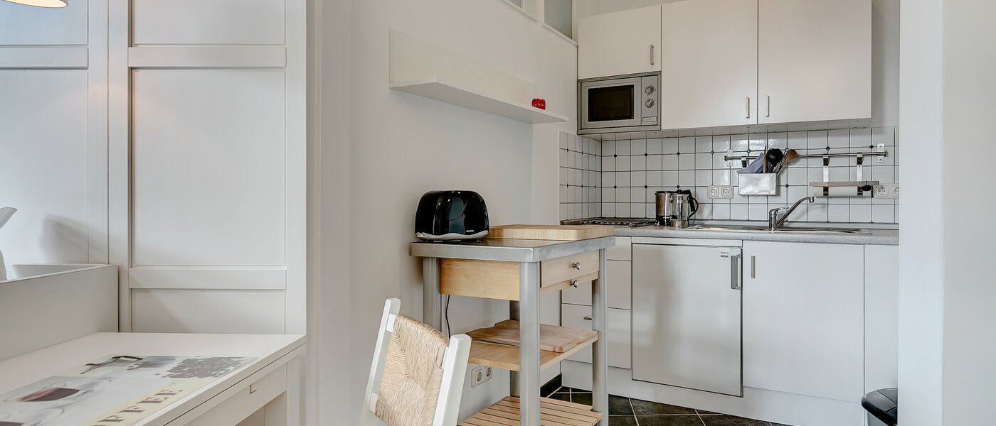 Wohnung München Gärtnerplatzviertel 01 Küche 781