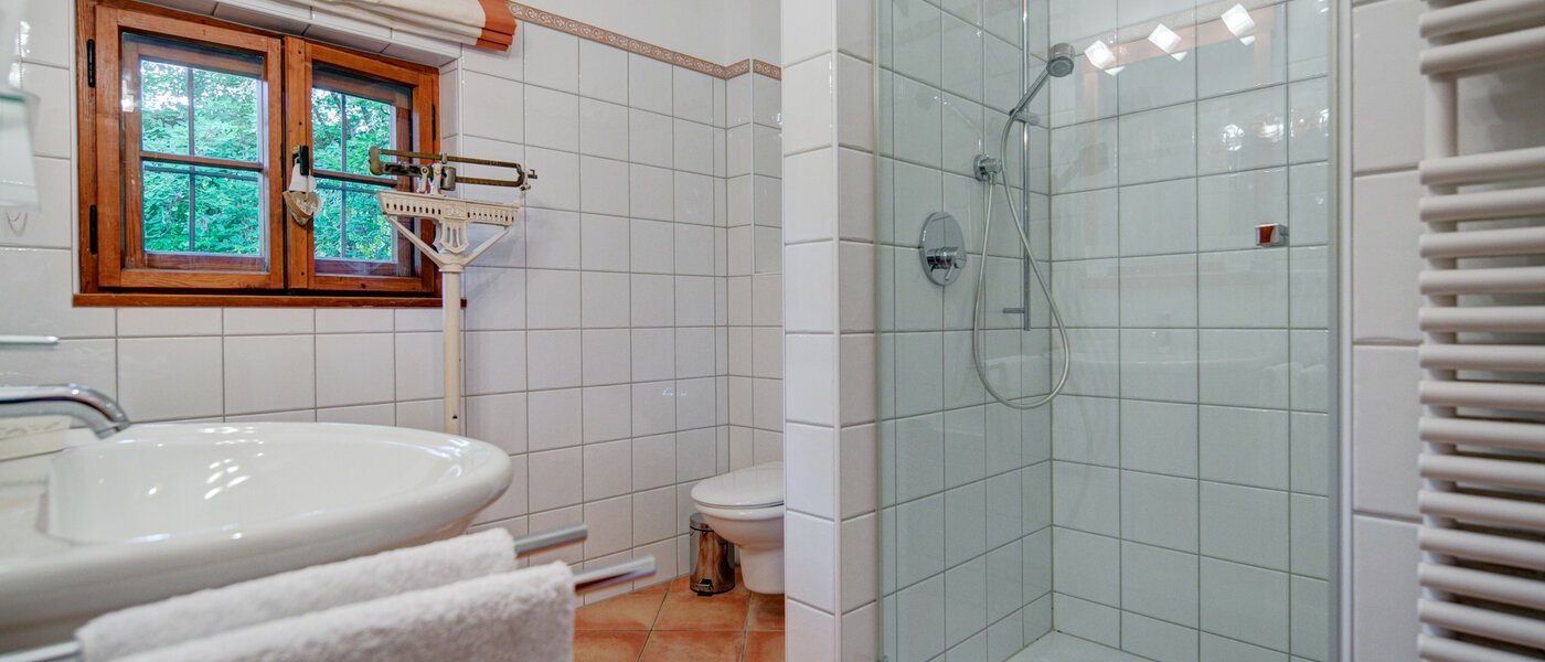 Haus Schäftlarn 02 2. Badezimmer 7847