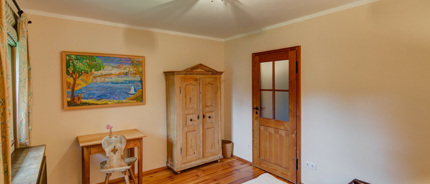 Haus Schäftlarn 03 1. Schlafzimmer 7847