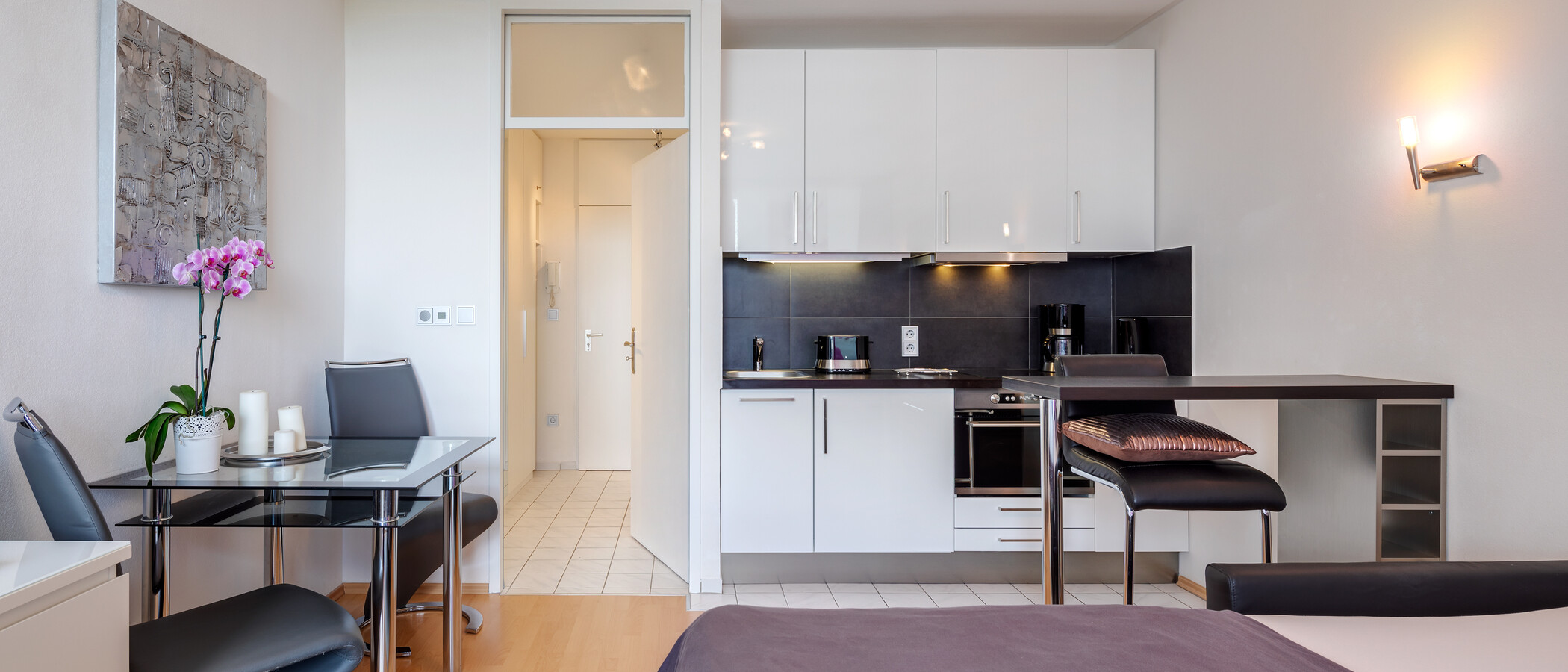 Apartment München Arabellapark 04 Wohnbereich 7848