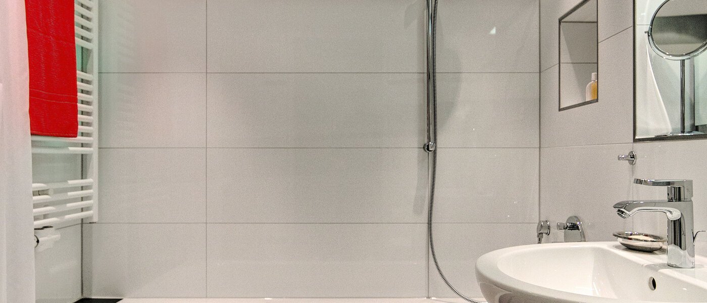 Wohnung München Olympiadorf 01 Badezimmer 7900