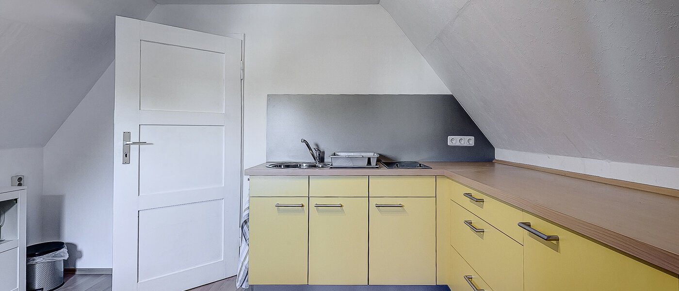 Dachgeschosswohnung München Untermenzing 01 Küche 7937