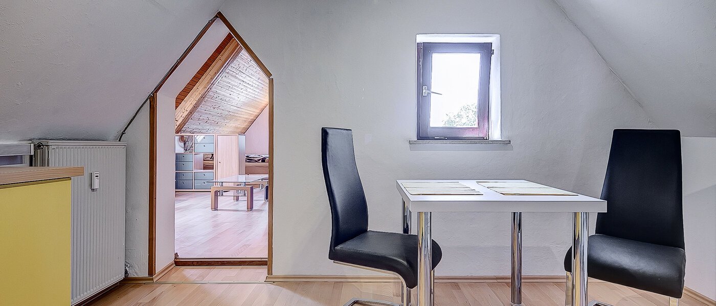 Dachgeschosswohnung München Untermenzing 03 Küche 7937