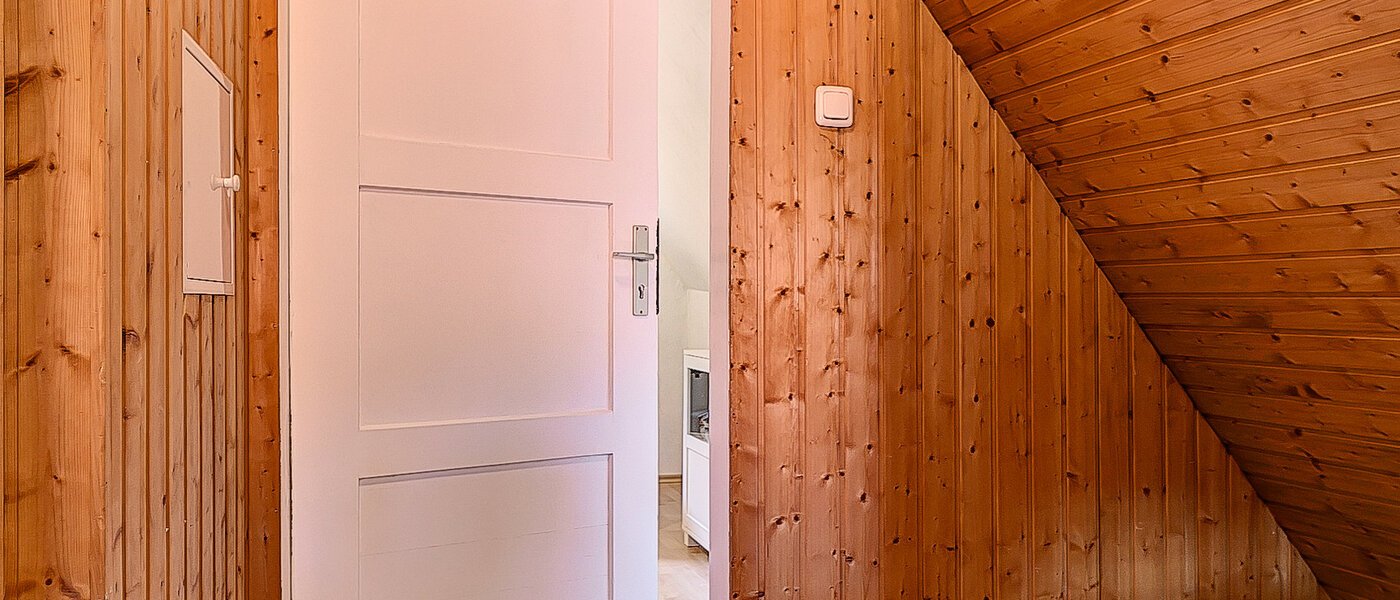 Dachgeschosswohnung München Untermenzing 04 Flur/Gang 7937