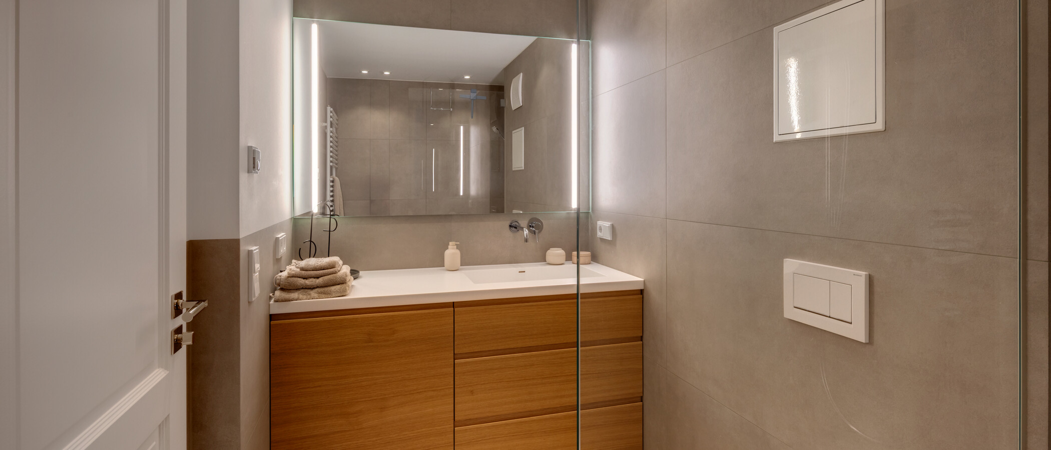 Wohnung München Schwabing-West (rund um den Hohenzollernplatz) 01 Badezimmer 7964