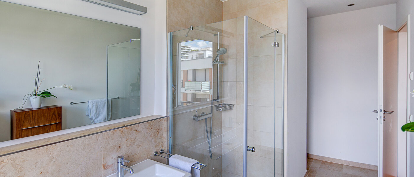 Haus München Schwabing-West 02 Badezimmer 7998