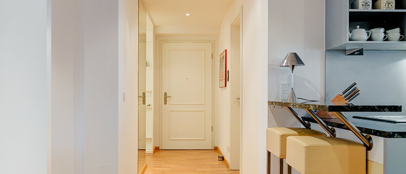 Wohnung München Glockenbachviertel 01 Flur/Gang 8066