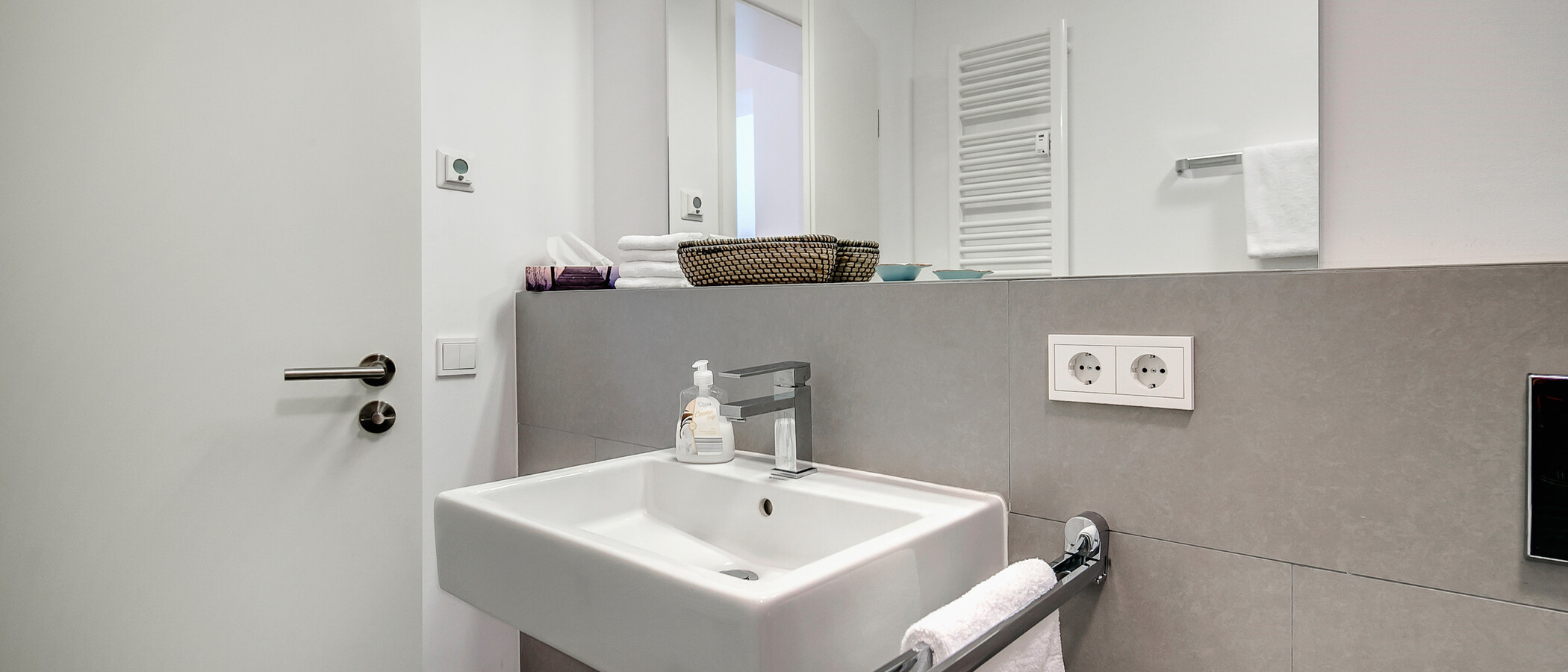 Apartment München Ludwigsvorstadt 02 Badezimmer 8085