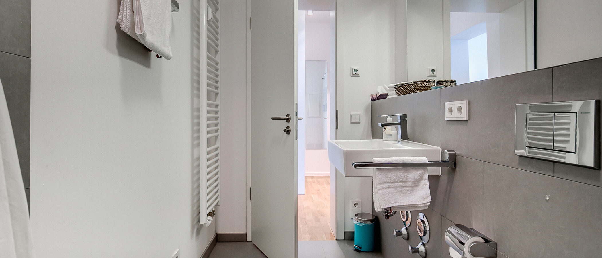 Apartment München Ludwigsvorstadt 03 Badezimmer 8085