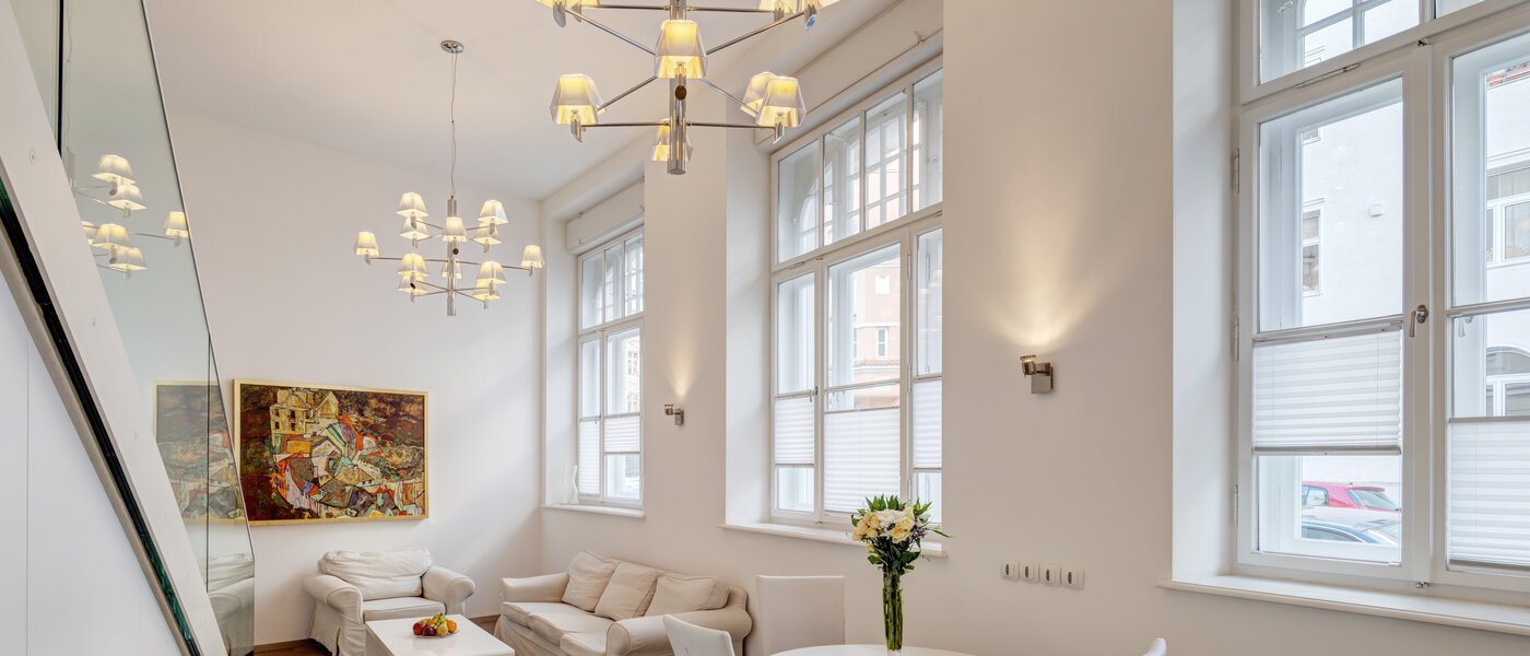 Galeriewohnung München Maxvorstadt 01 Wohnbereich 8163