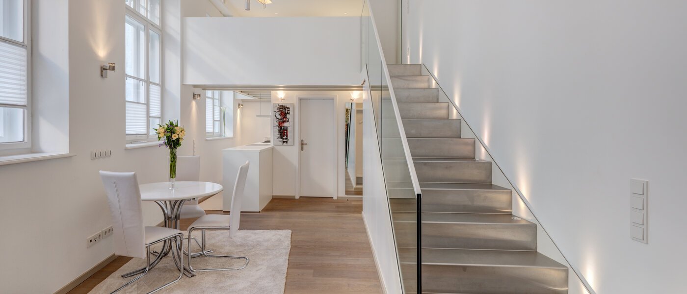 Galeriewohnung München Maxvorstadt 04 Wohnbereich 8163