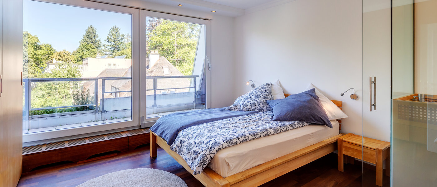 Dachgeschosswohnung München Menterschwaige 01 Schlafzimmer 8181