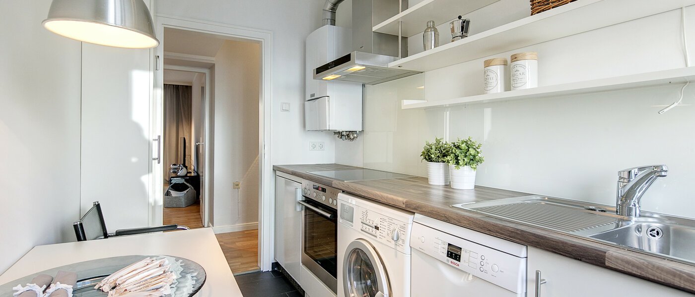 Wohnung München Maxvorstadt - Universitätsviertel 03 Küche 8243
