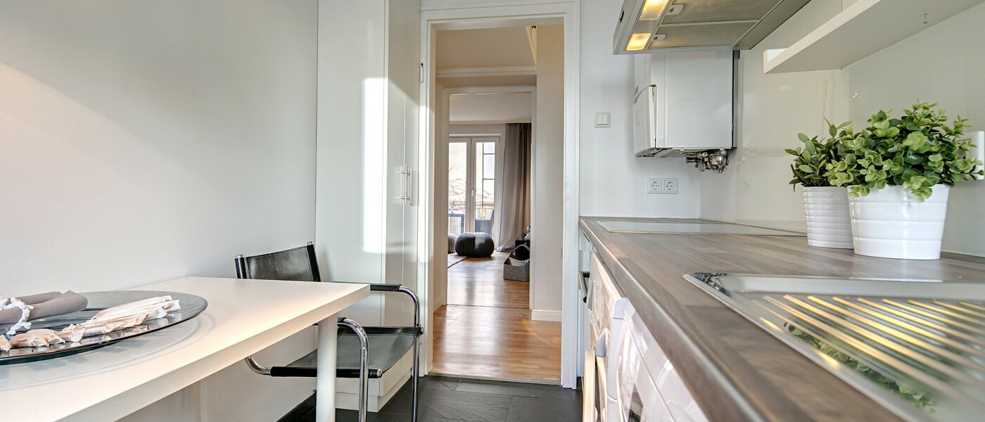 Wohnung München Maxvorstadt - Universitätsviertel 04 Küche 8243
