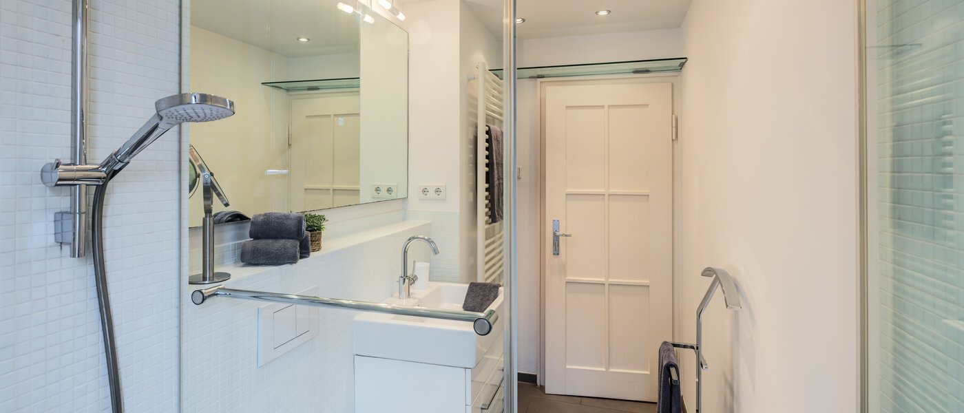 Wohnung München Maxvorstadt - Universitätsviertel 03 Badezimmer 8243