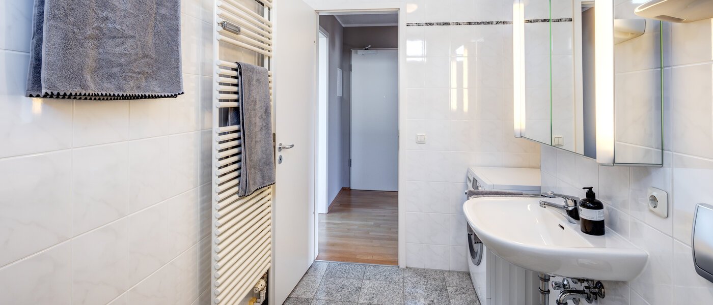 Wohnung München Maxvorstadt - Universitätsviertel 02 Badezimmer 8264